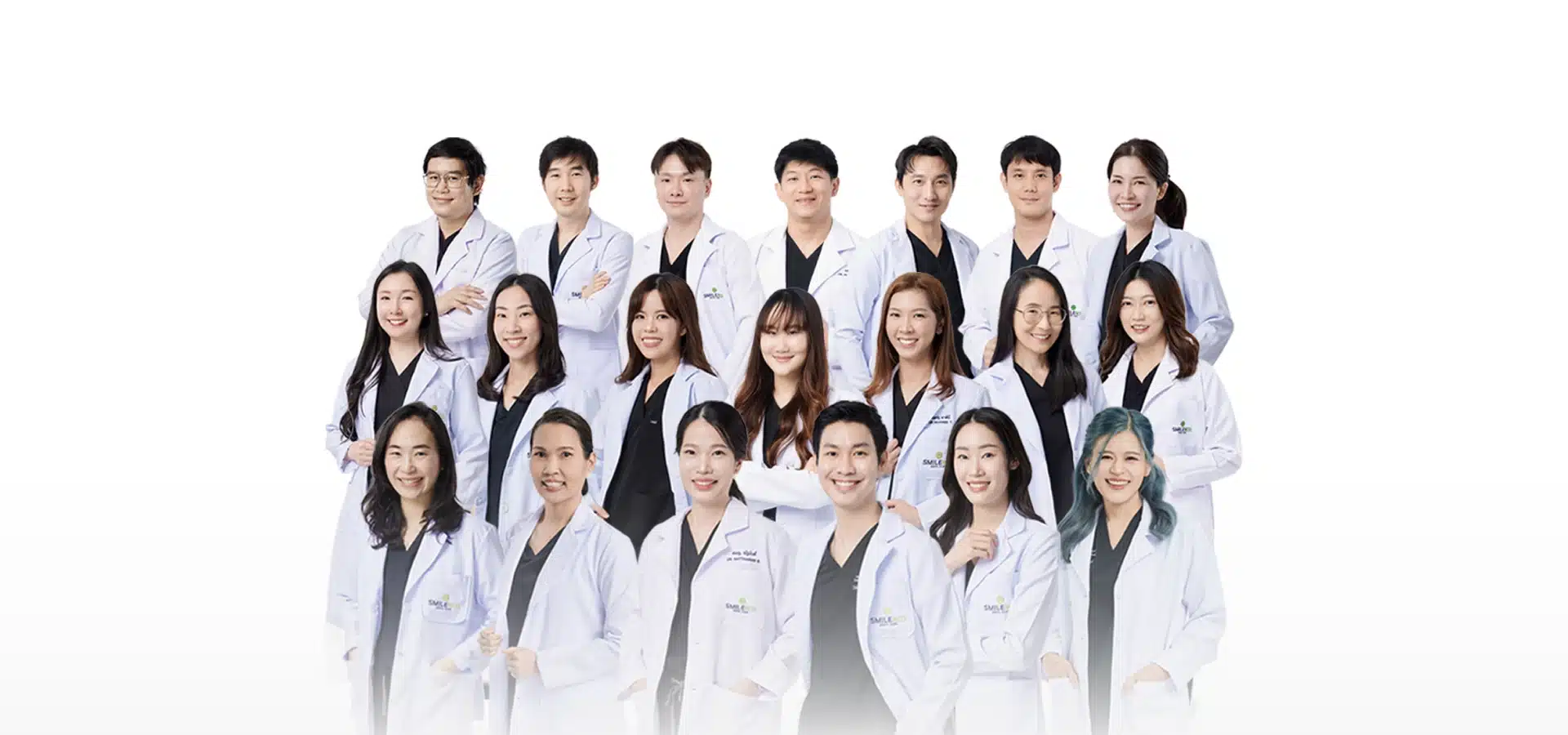 คลินิกทันตกรรมในกรุงเทพ smile and co