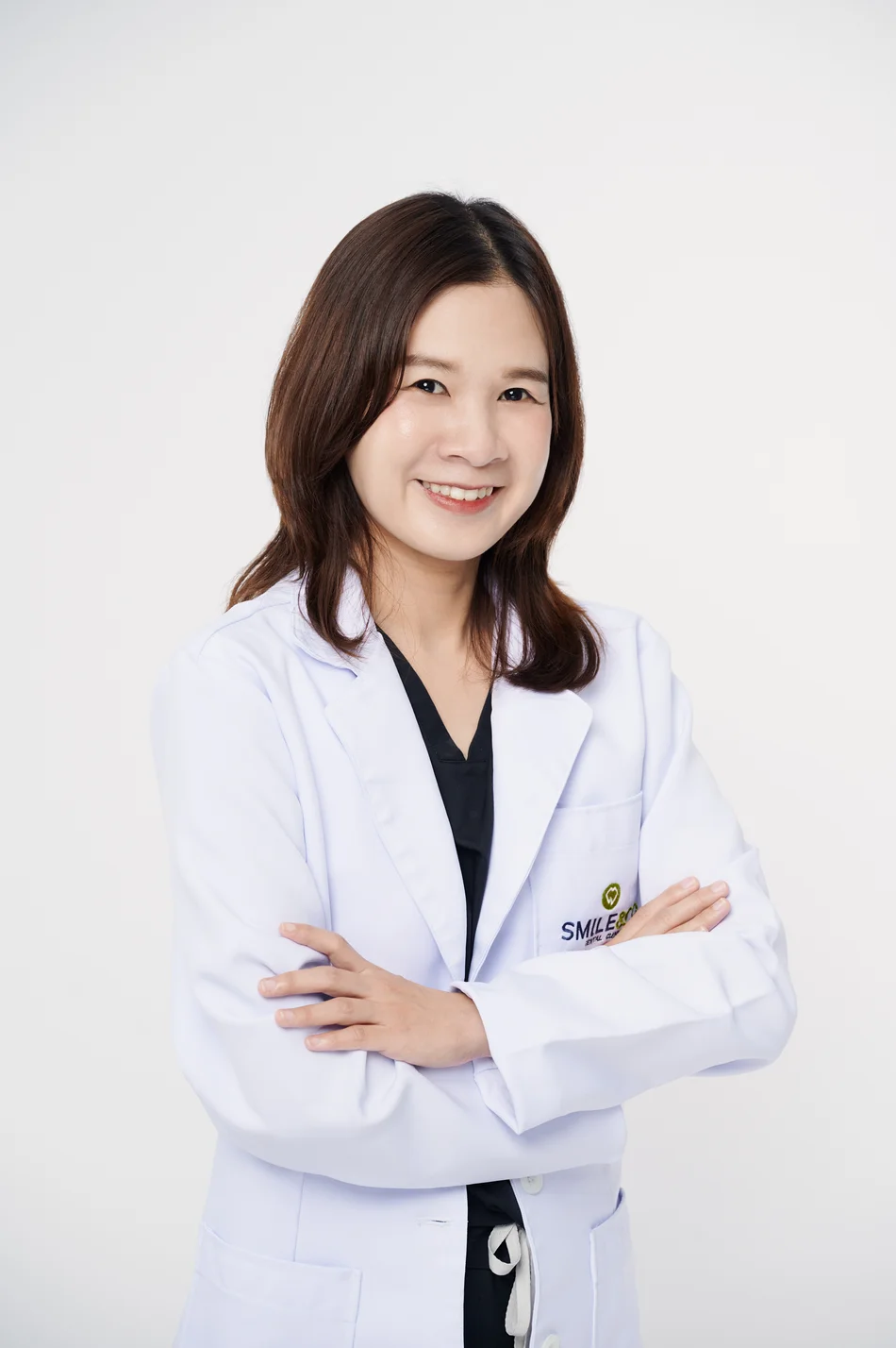 ทพญ. ณัฐพจี นรเศรษฐ์ตระกูล smile and co dental clinic
